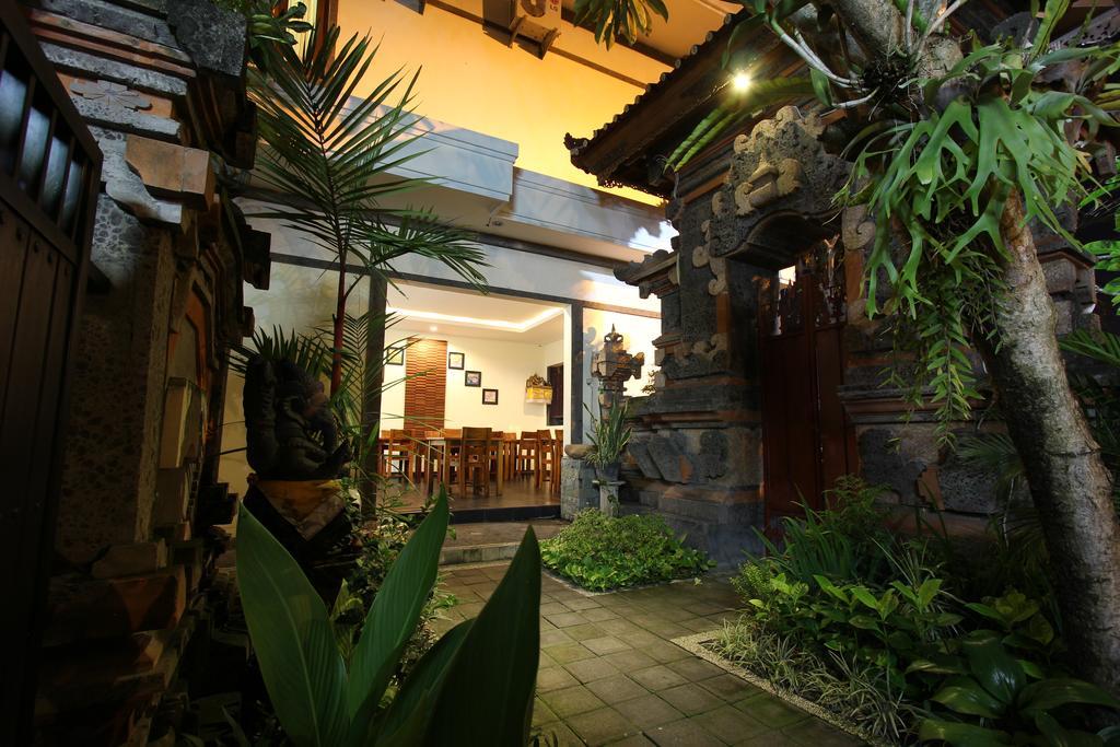 Surya Inn Kuta Lombok Dış mekan fotoğraf