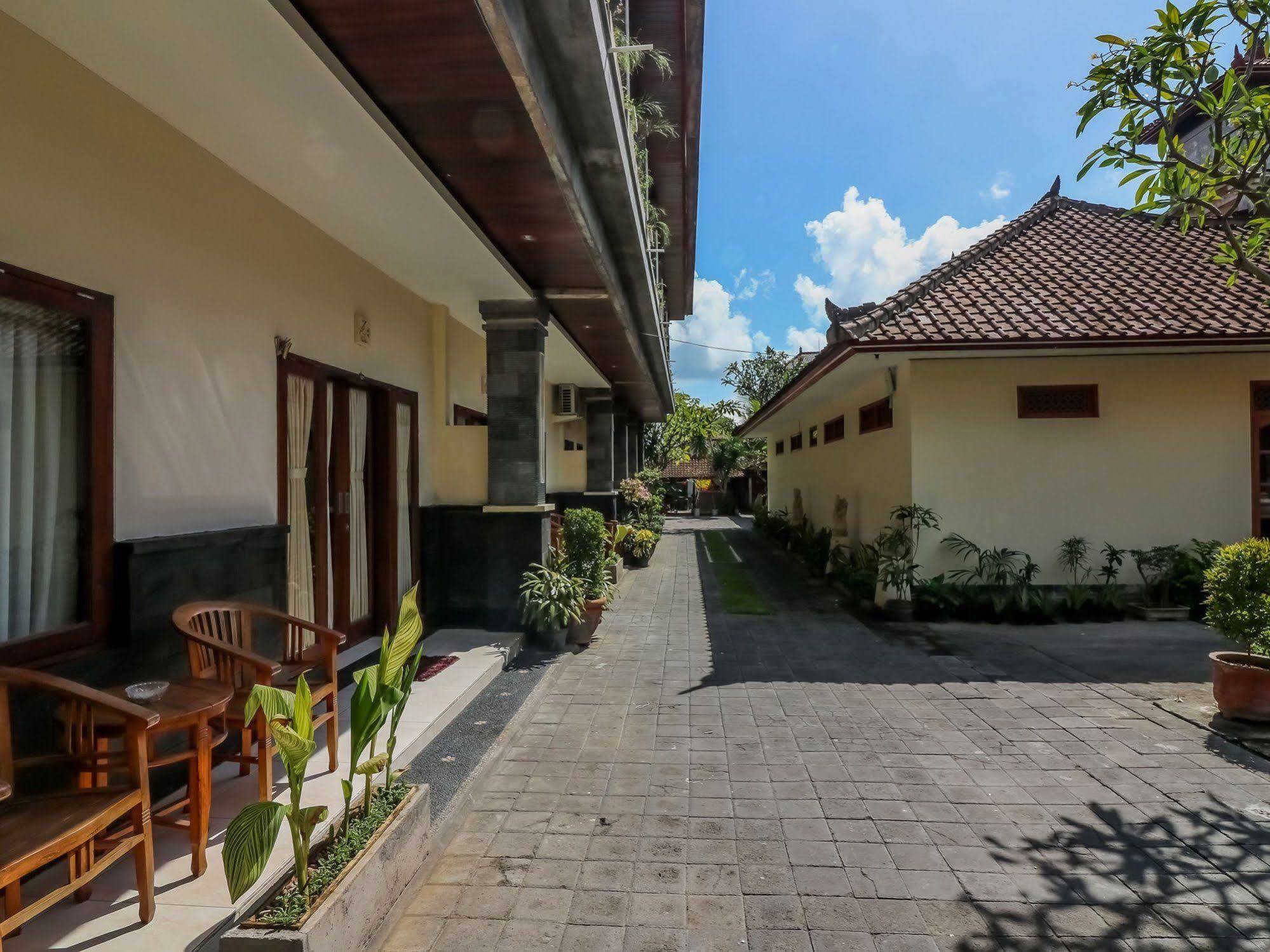 Surya Inn Kuta Lombok Dış mekan fotoğraf