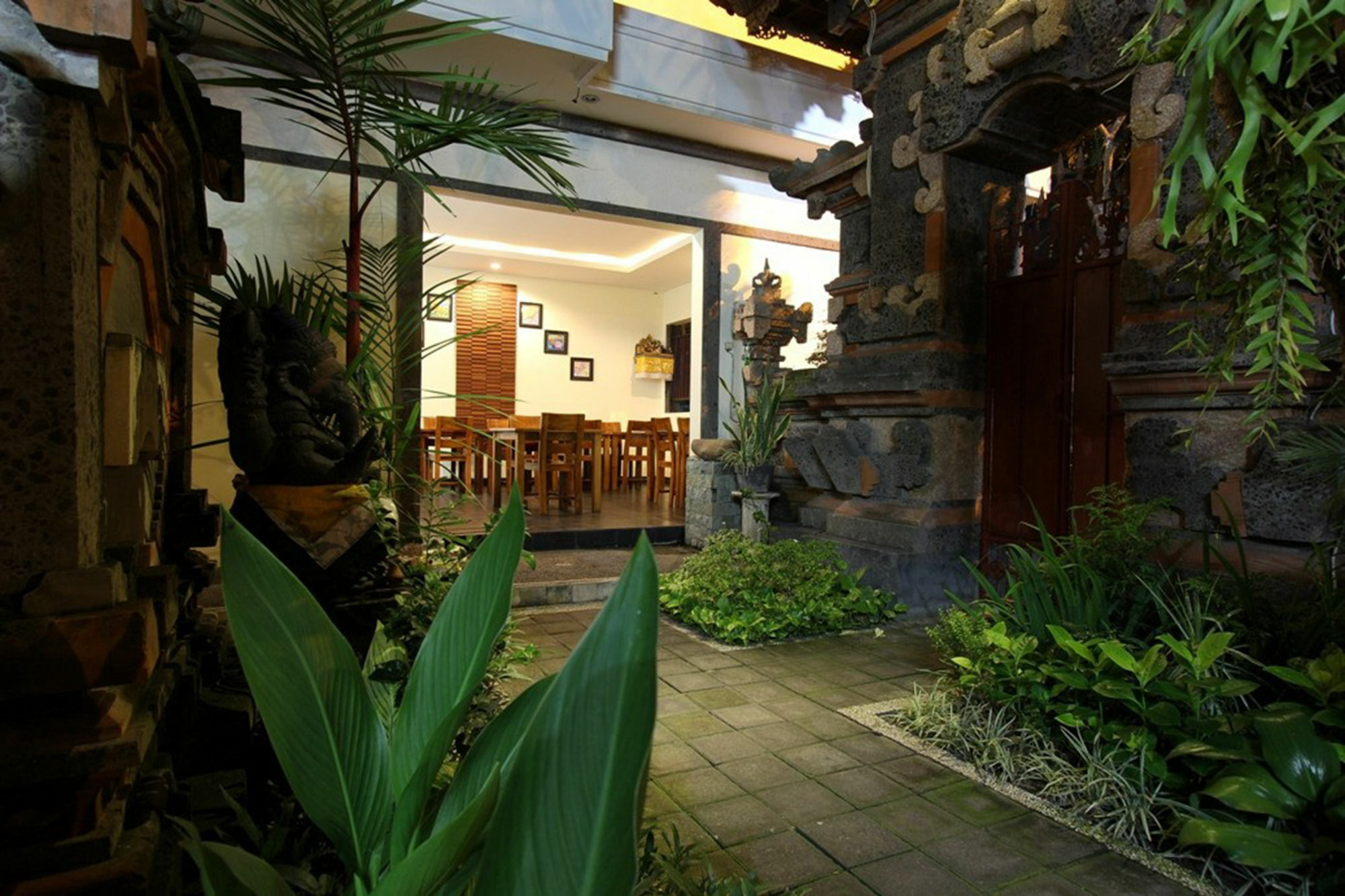 Surya Inn Kuta Lombok Dış mekan fotoğraf